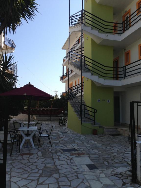 سامي Remezzo Apartments الغرفة الصورة
