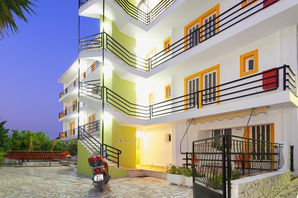 سامي Remezzo Apartments الغرفة الصورة