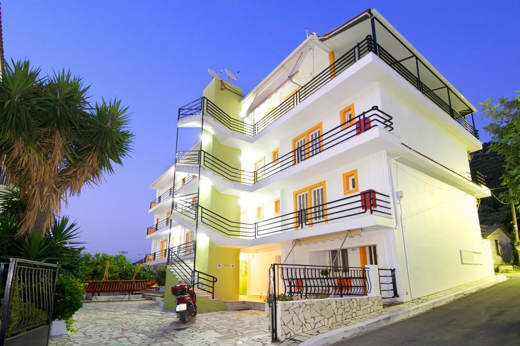 سامي Remezzo Apartments الغرفة الصورة