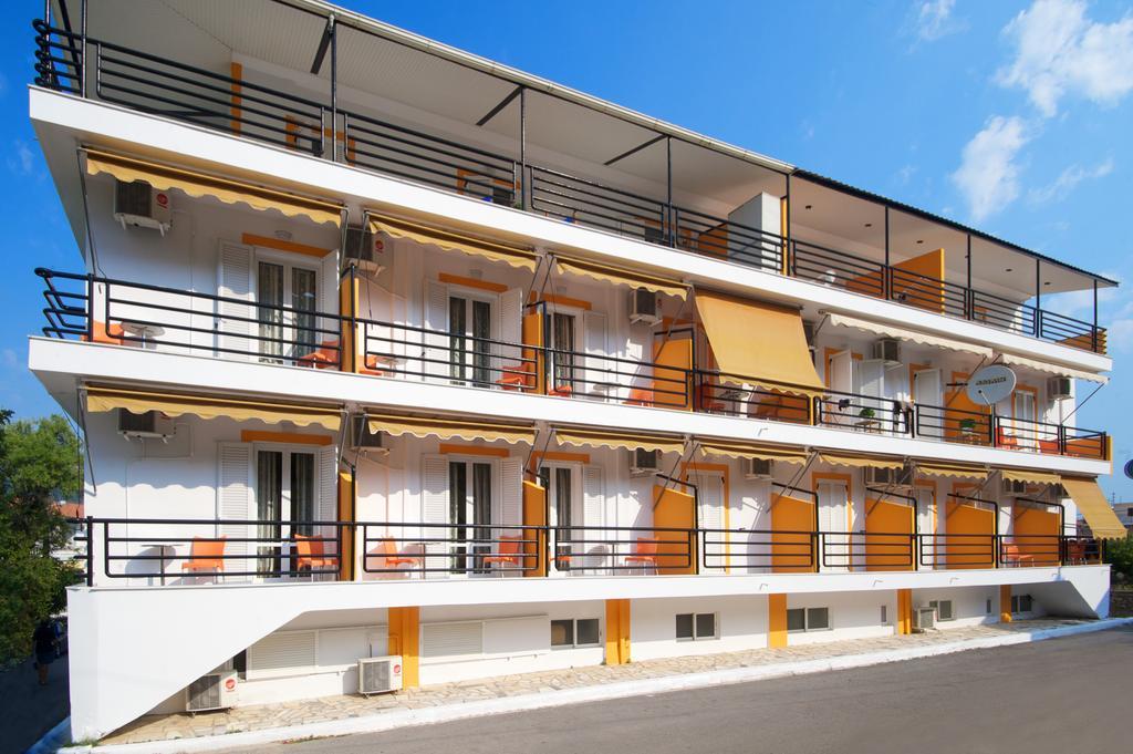 سامي Remezzo Apartments الغرفة الصورة