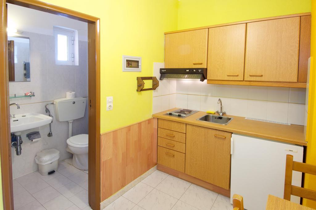 سامي Remezzo Apartments الغرفة الصورة